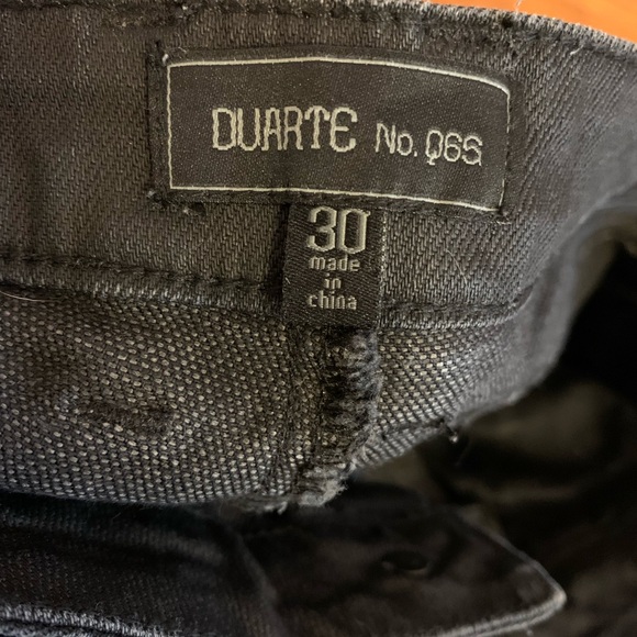 Badass elongating skinny jean - Picture 1 of 7